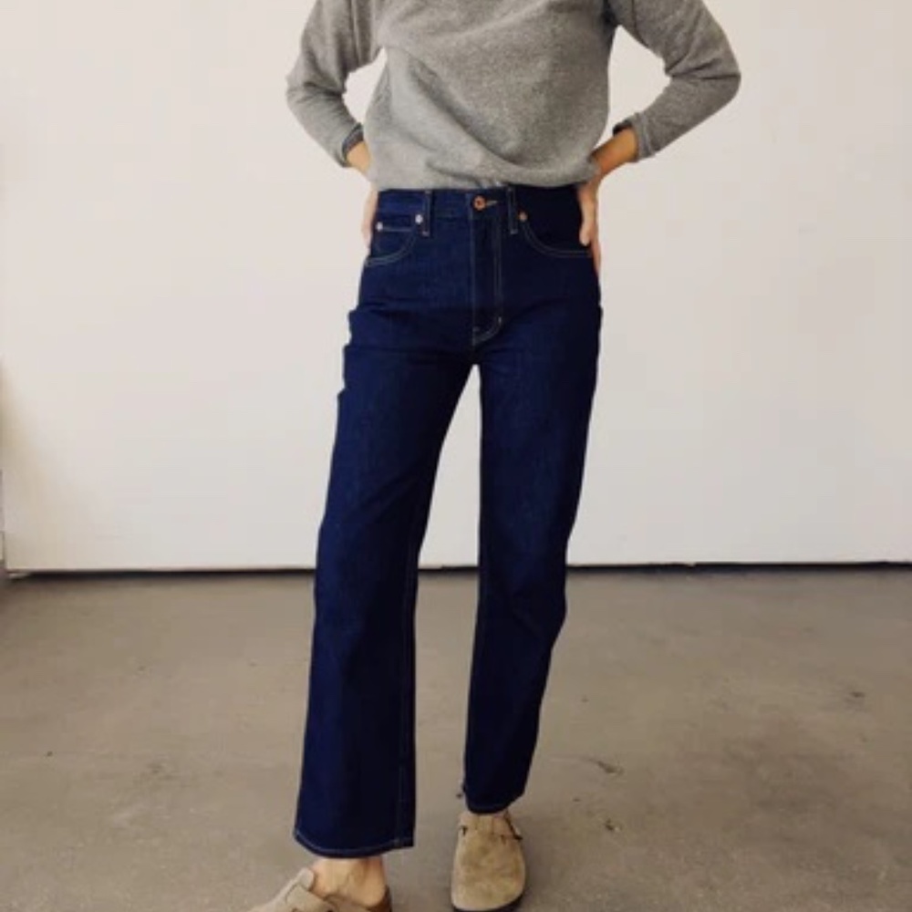 Classic Straight-Leg Women's Jeans in Dark Indigo